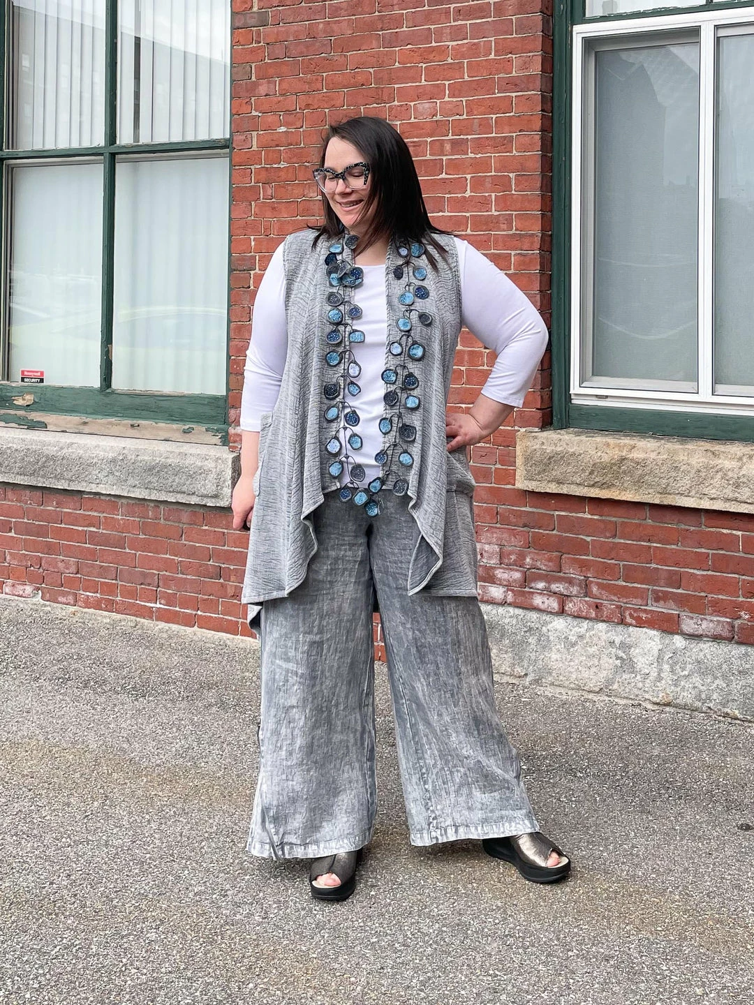 Beau Jours Deena Pant, Riverside