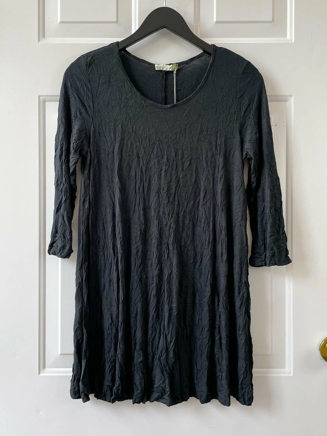 Chalet Crinkle 3/4 Sleeve Tunic, Black