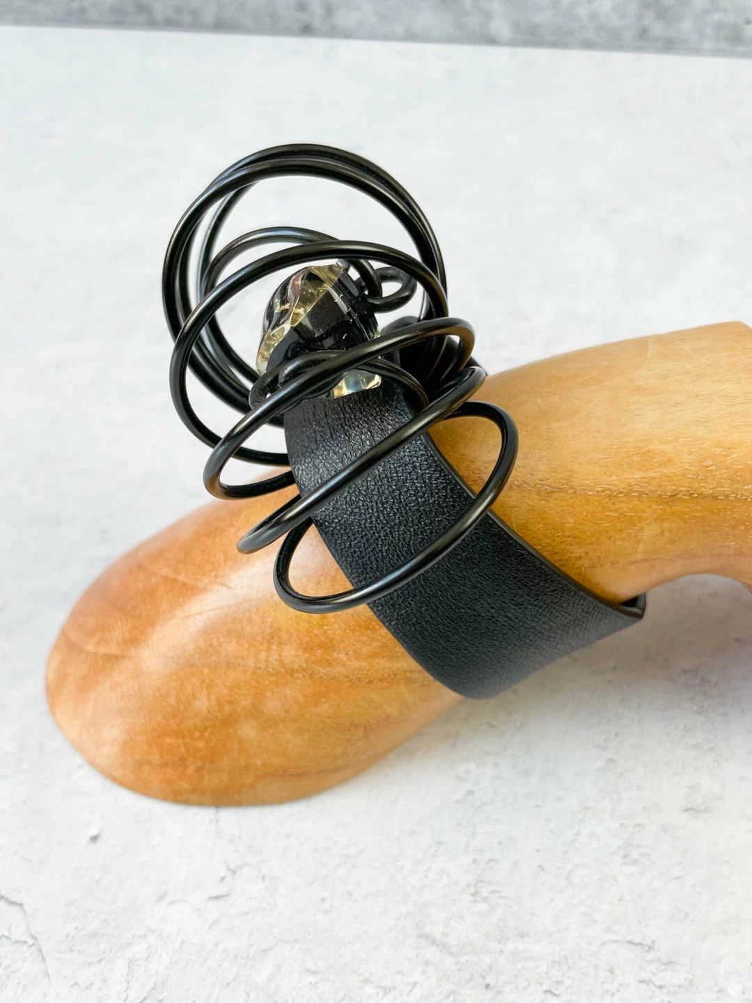 OC Jewelry Gold Band Cuff Bracelet, Black/Gold