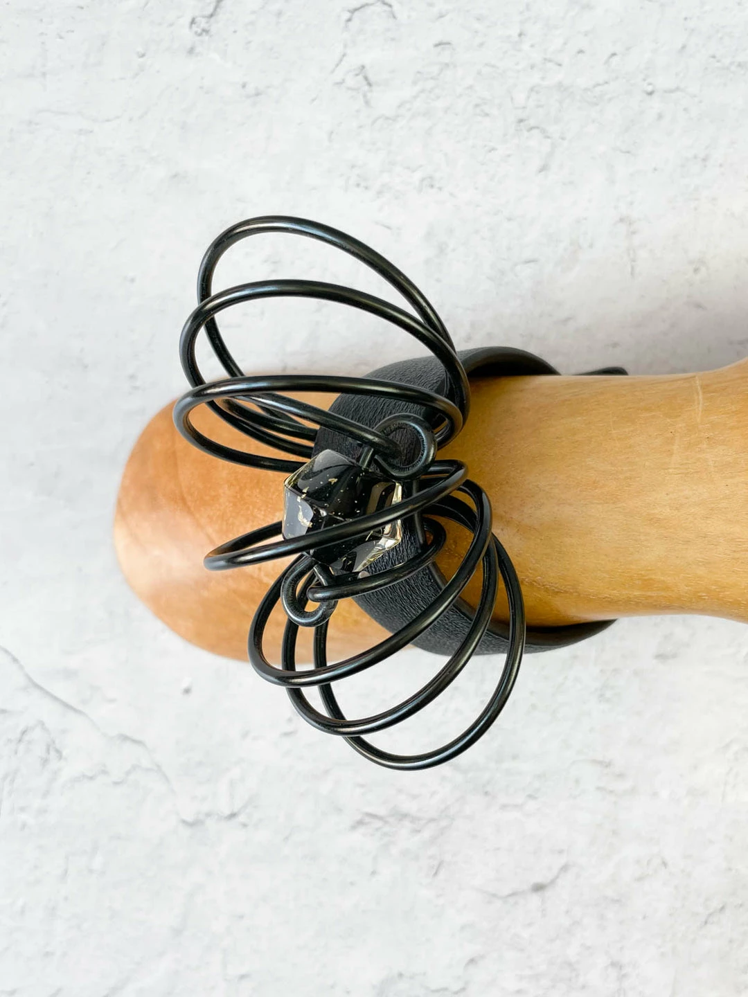 OC Jewelry Gold Band Cuff Bracelet, Black/Gold