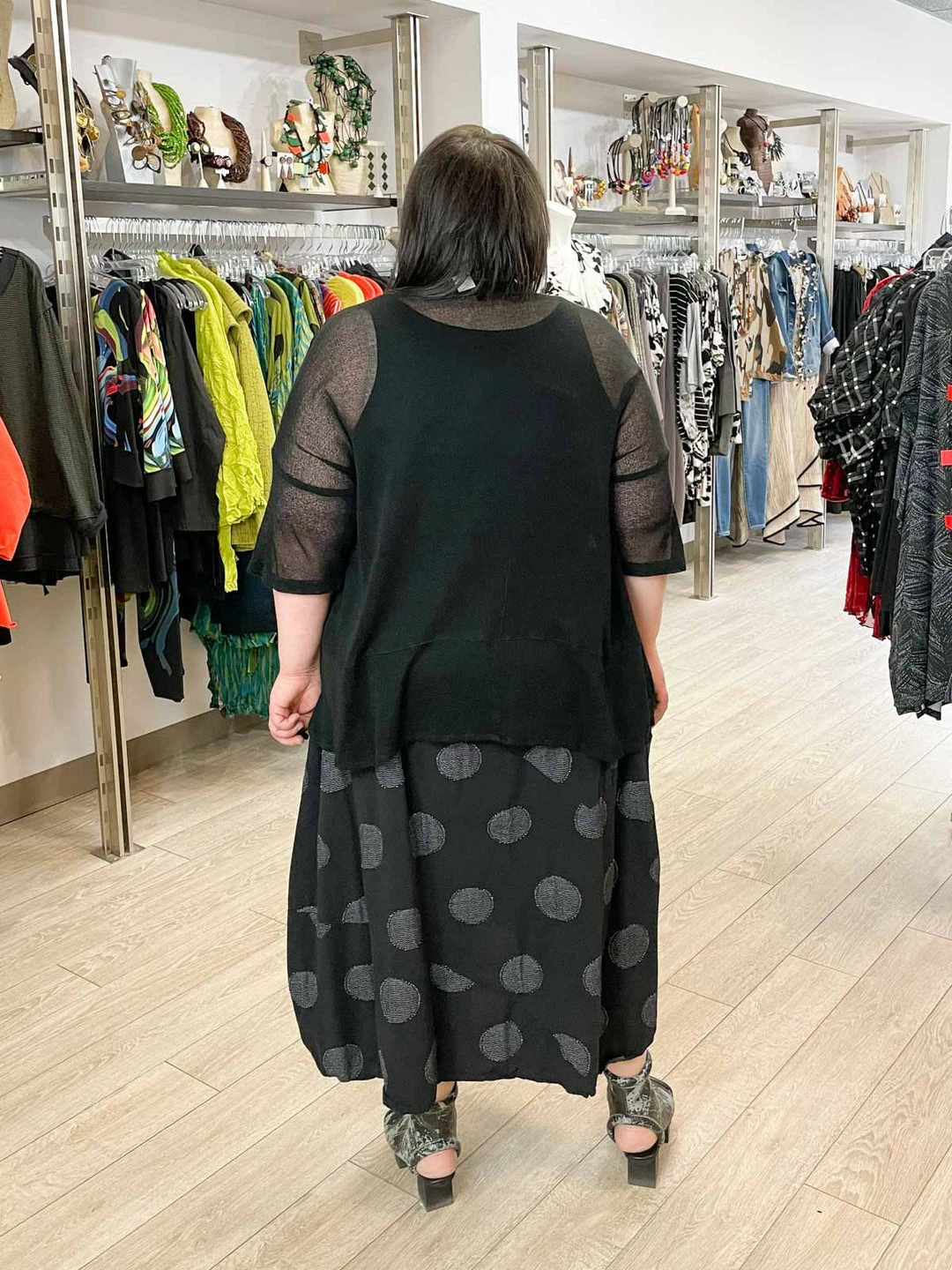 Dress To Kill Flounce Pullover, Black Netty Dots