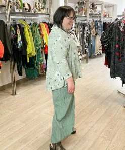 Dress To Kill Dress To Kill Split Back Shirt, Mint Floral