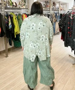 Dress To Kill Dress To Kill Split Back Shirt, Mint Floral