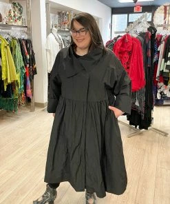 Igor Dobranic Letitia Trenchcoat, Black