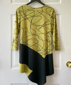 Kozan Dash Tunic, Script