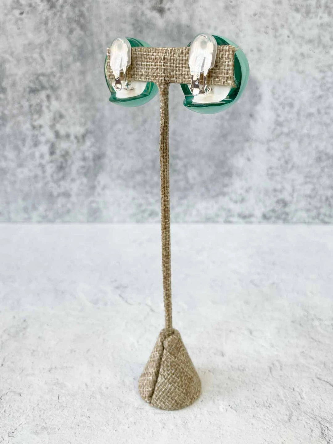 Monies Barletta Earclips, Acqua