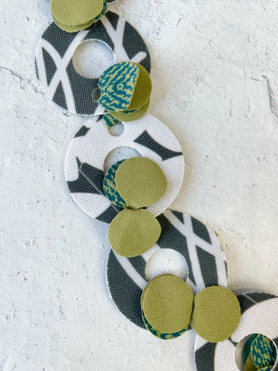 Pattern Gems Rhythm Necklace, Clear Teal/Yellow