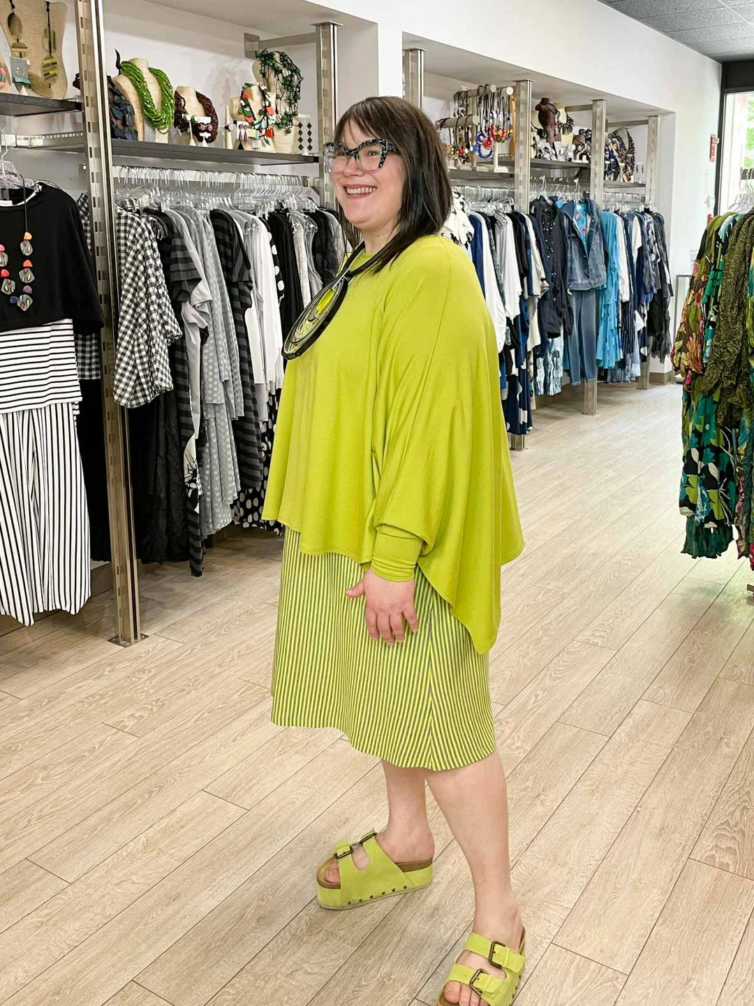 Pure Essence Oversized Poncho Top, Kiwi