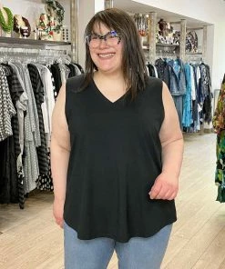 Pure Essence V-Neck Tank Top, Black