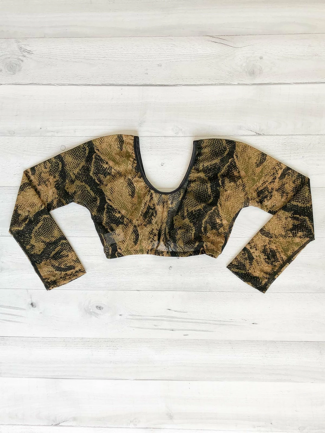 Sleevey Wonders Sleevey Wonders 3/4 Sleeve Snakeskin Mesh Sleeves, Green