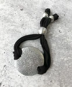 Vestopazzo Textured Round Bracelet Vestopazzo